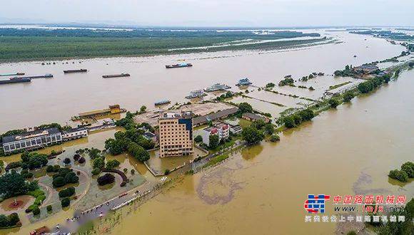 九球王会江江洲告急：水位距98年最高位仅剩022米江西洪灾为何如此严重