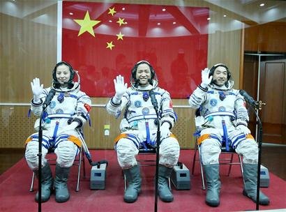 球王会:逐梦百年科技领航北斗系统功不可没河——新中国载人航天的“三步
